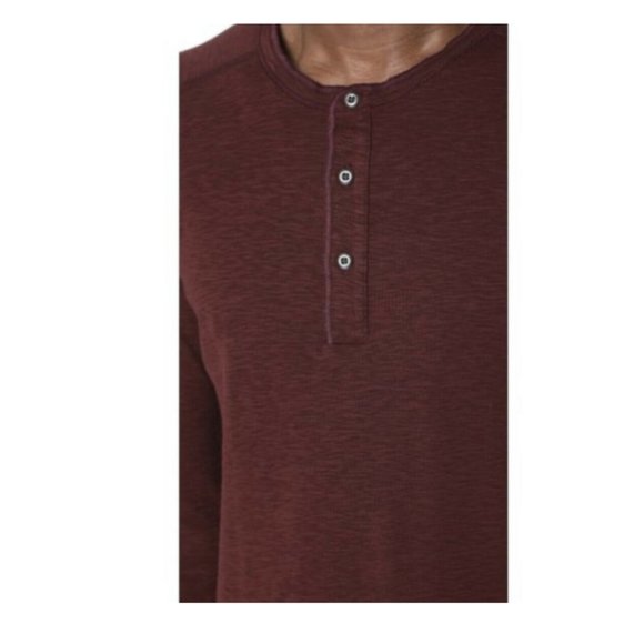 WINGS AND HORNS Base Long Sleeve Henley READ - small hole - Picture 5 of 16